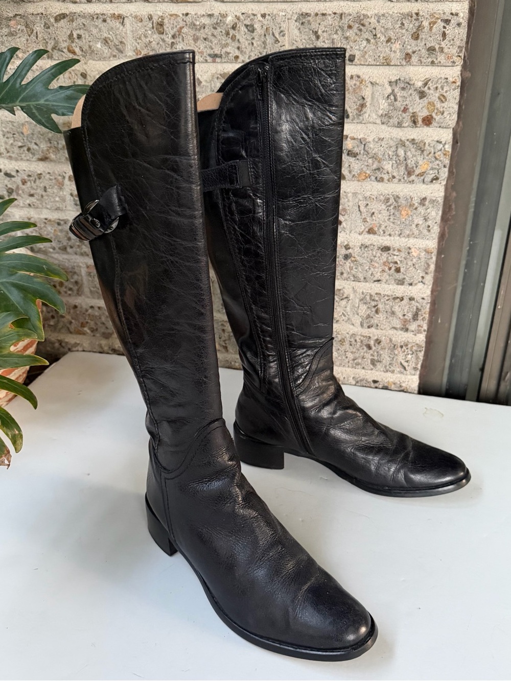 Vintage Italian Black Leather Riding Boots Size 40 Knee High Low Block Heel